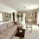 Stavento 아파트