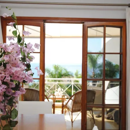Stavento Apartment *