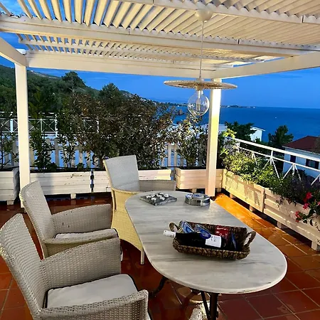 Stavento Apartment *